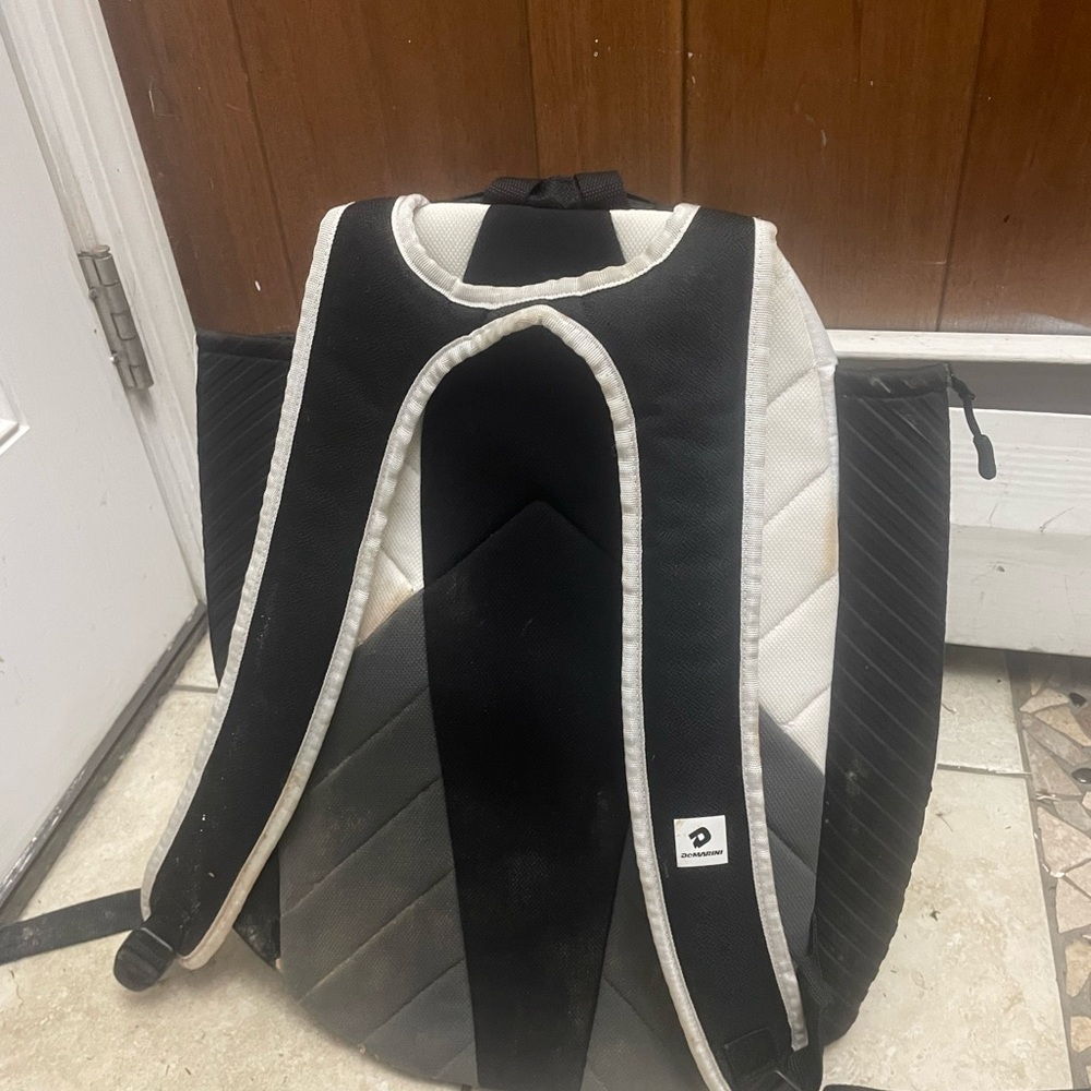DeMarini White/Black Backpack - Picture 2 of 3